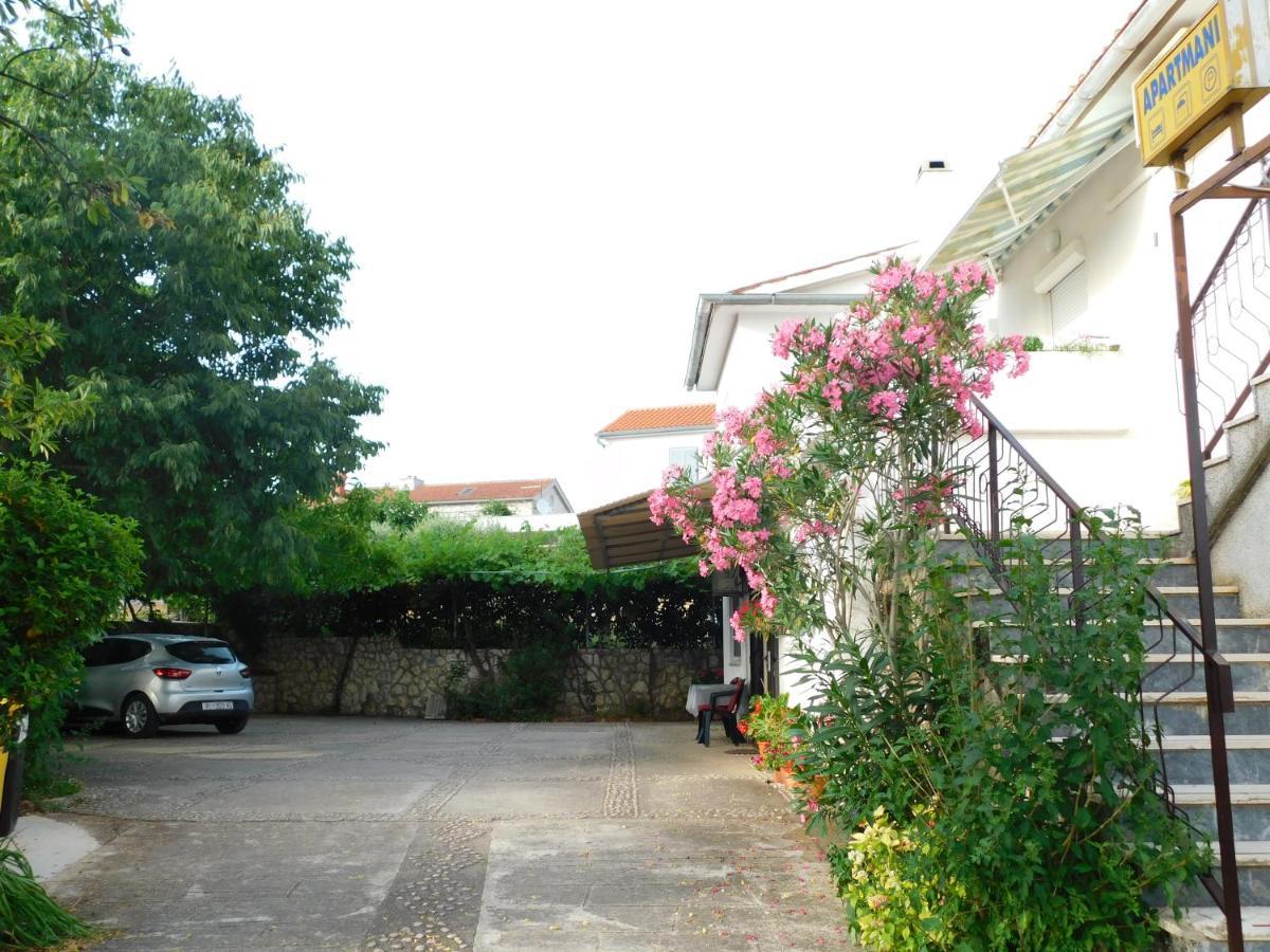Apartments Marica Krk Town Zewnętrze zdjęcie